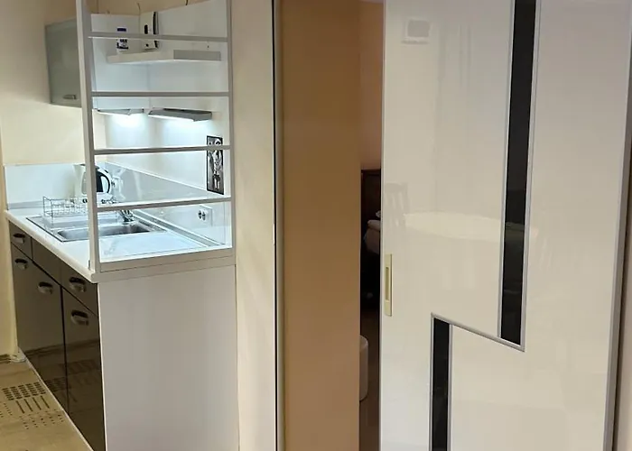 Apartment Spacious In *